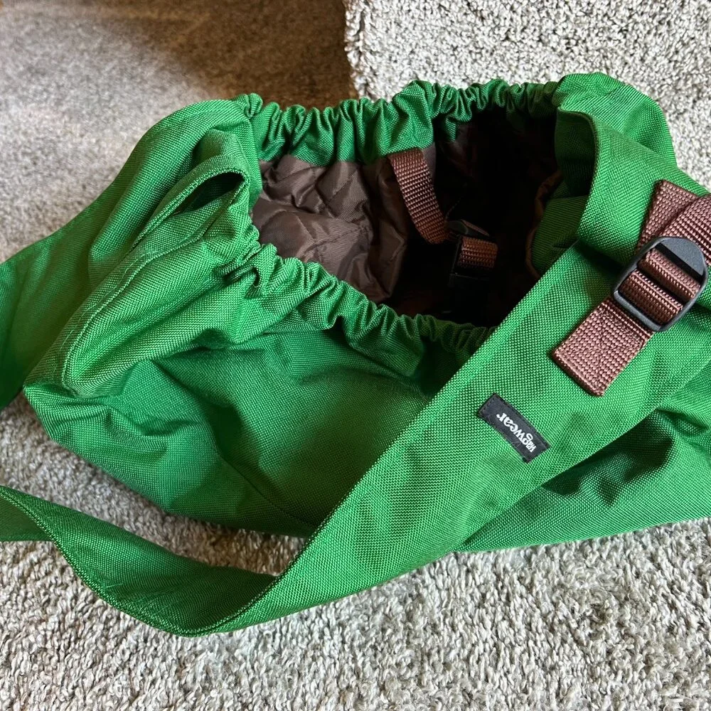 Messenger Pouch Carrier